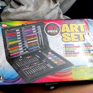 67 piece art set